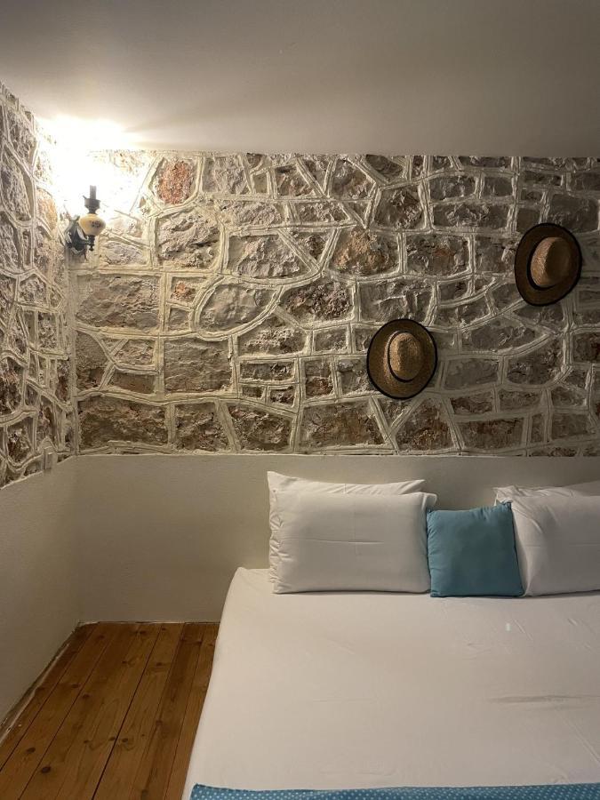 Marina Castellana Studios II Chalki Town 외부 사진