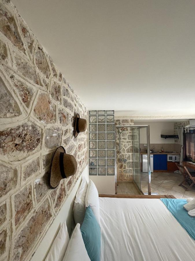Marina Castellana Studios II Chalki Town 외부 사진