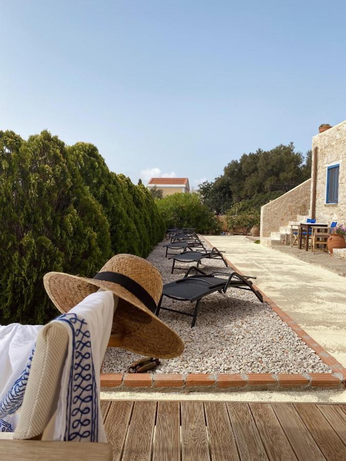 Marina Castellana Studios II Chalki Town 외부 사진