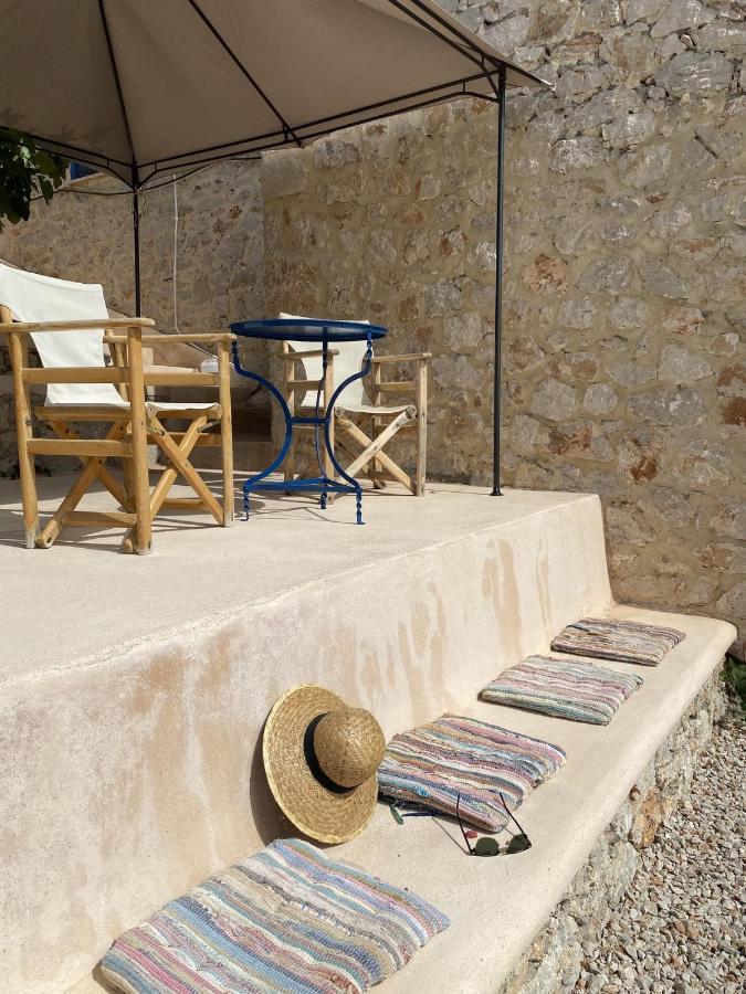 Marina Castellana Studios II Chalki Town 외부 사진